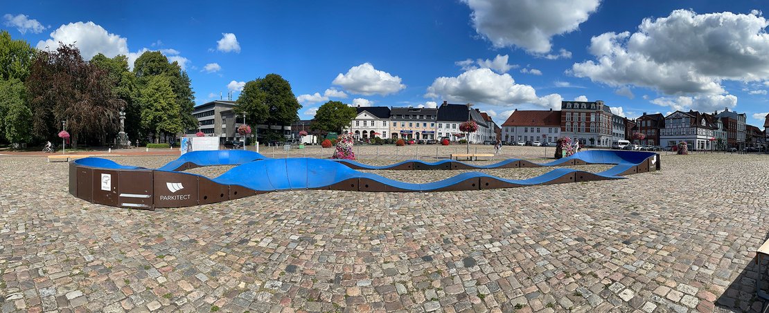 Eine Pumptrack-Anlage auf dem Paradeplatz